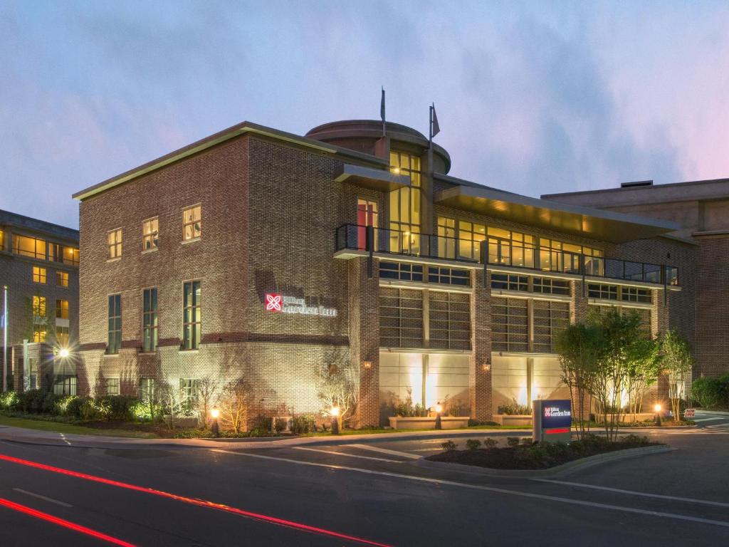 Hilton Garden Inn Charleston Waterfront/Downtown Main image 1